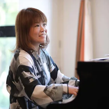 岡田渉子(ピアノ)